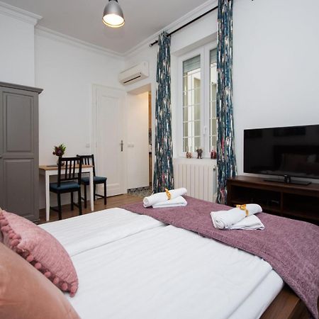 Downtown Star Apartment ベオグラード 部屋 写真