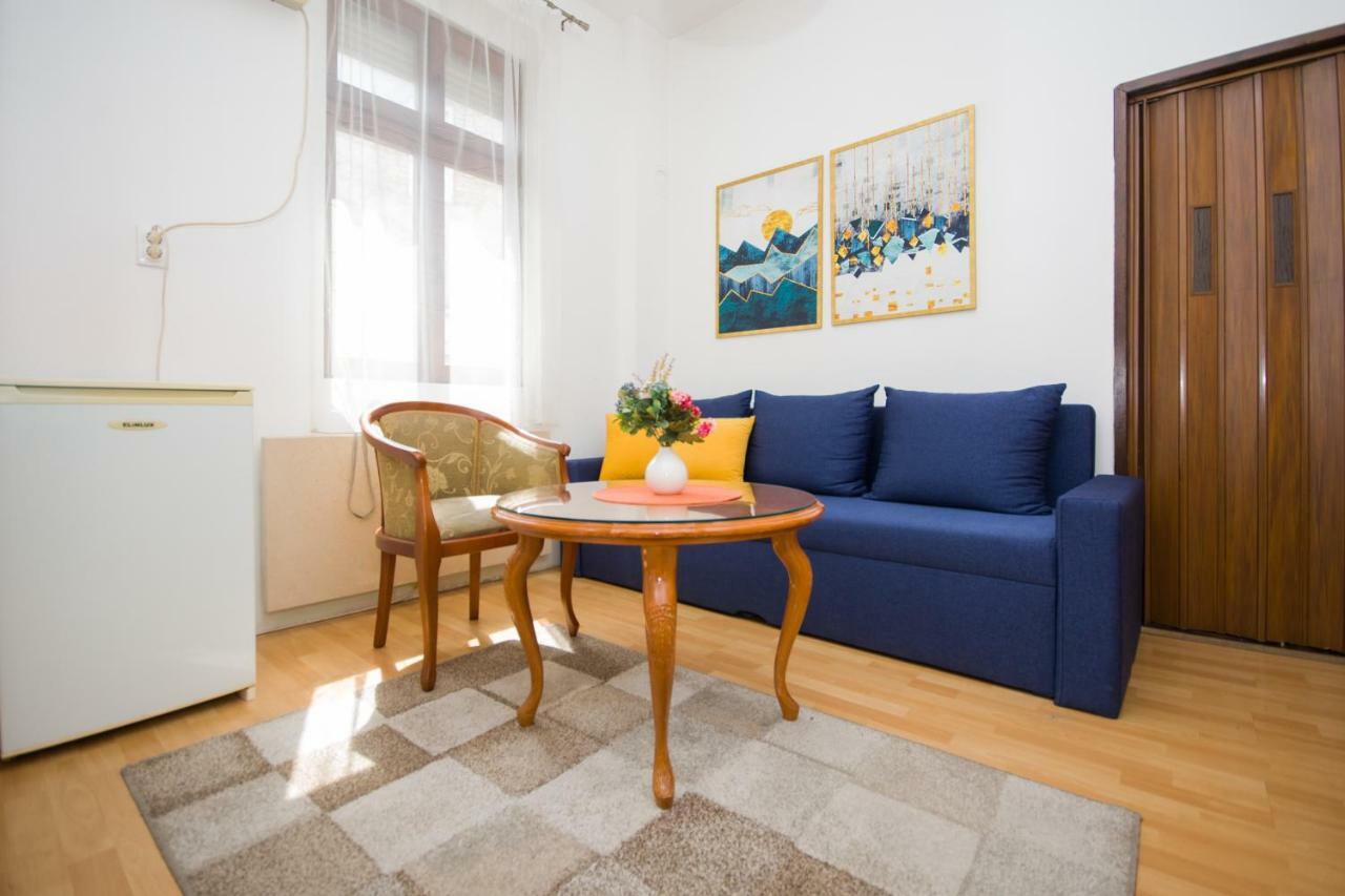 Downtown Star Apartment ベオグラード エクステリア 写真